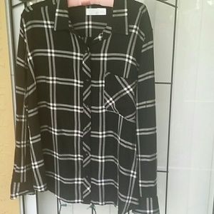 Women Black Plaid Top